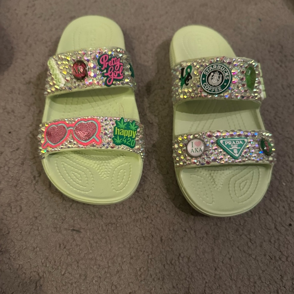 Pastel Green Sandals with Colorful Jewels and Textured Sole